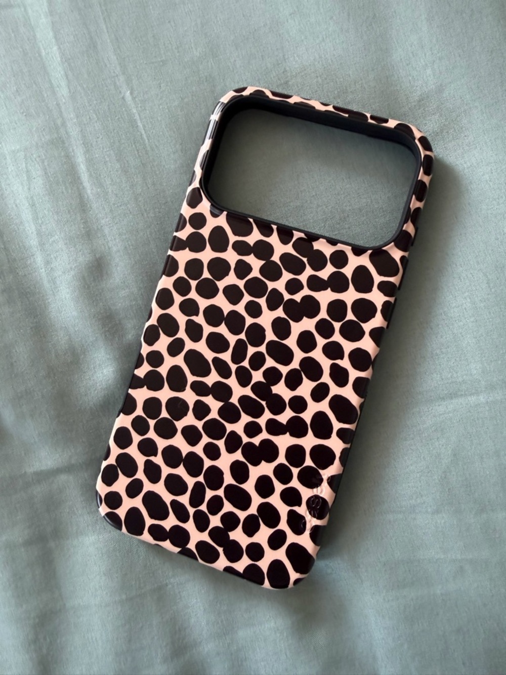 Casely Lost in Spots Cheetah Print Case